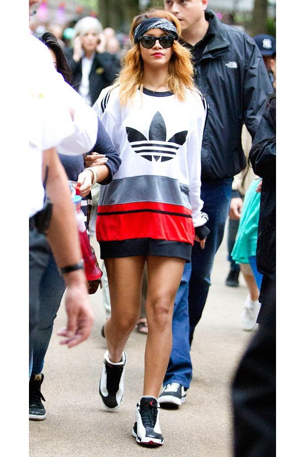 what-to-wear-with-adidas-trainers-and-sneakers-for-women-chic-street-style-9