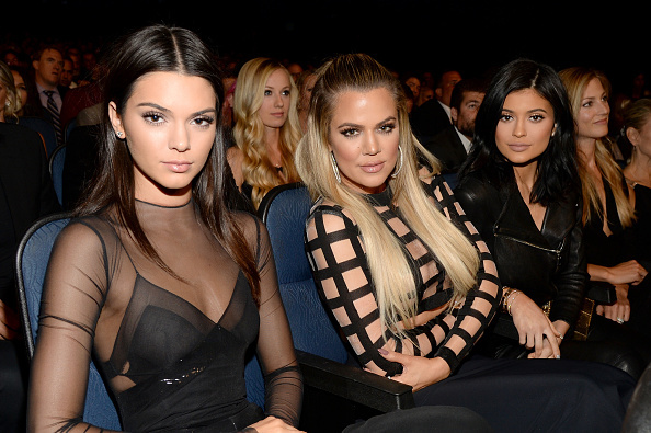 Kendall-Jenner-Khloe Kardashian--kylie-เนอร์สไตล์-888