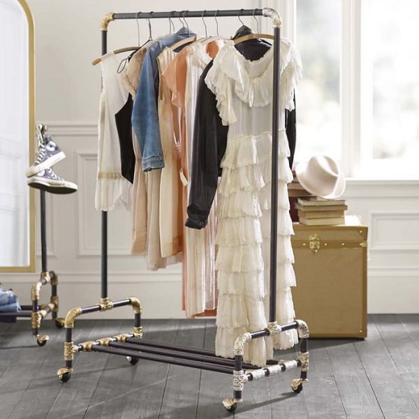 How- to- equip- a -dressing -room -in- a -small- bedroom-10