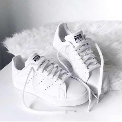 How to clean white sneakers 888 1 17