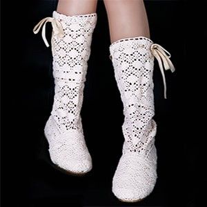 Knitted boots