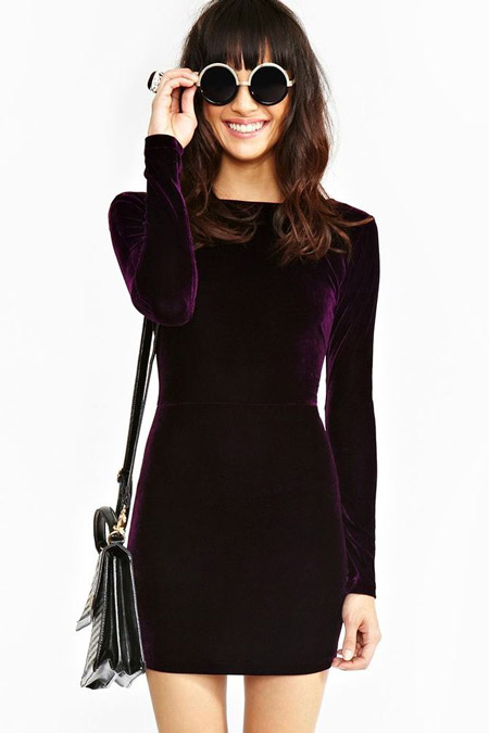 Velvet-dress-is-a-chic-look-29