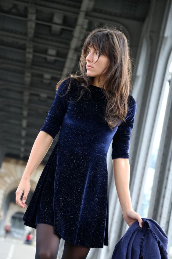 Velvet-dress-is-a-chic-look-42