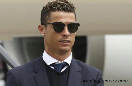 cristiano-ronaldo-beautysummary-888-1