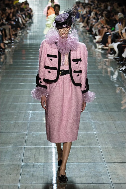 Rose Press pressionada Marc Jacobs