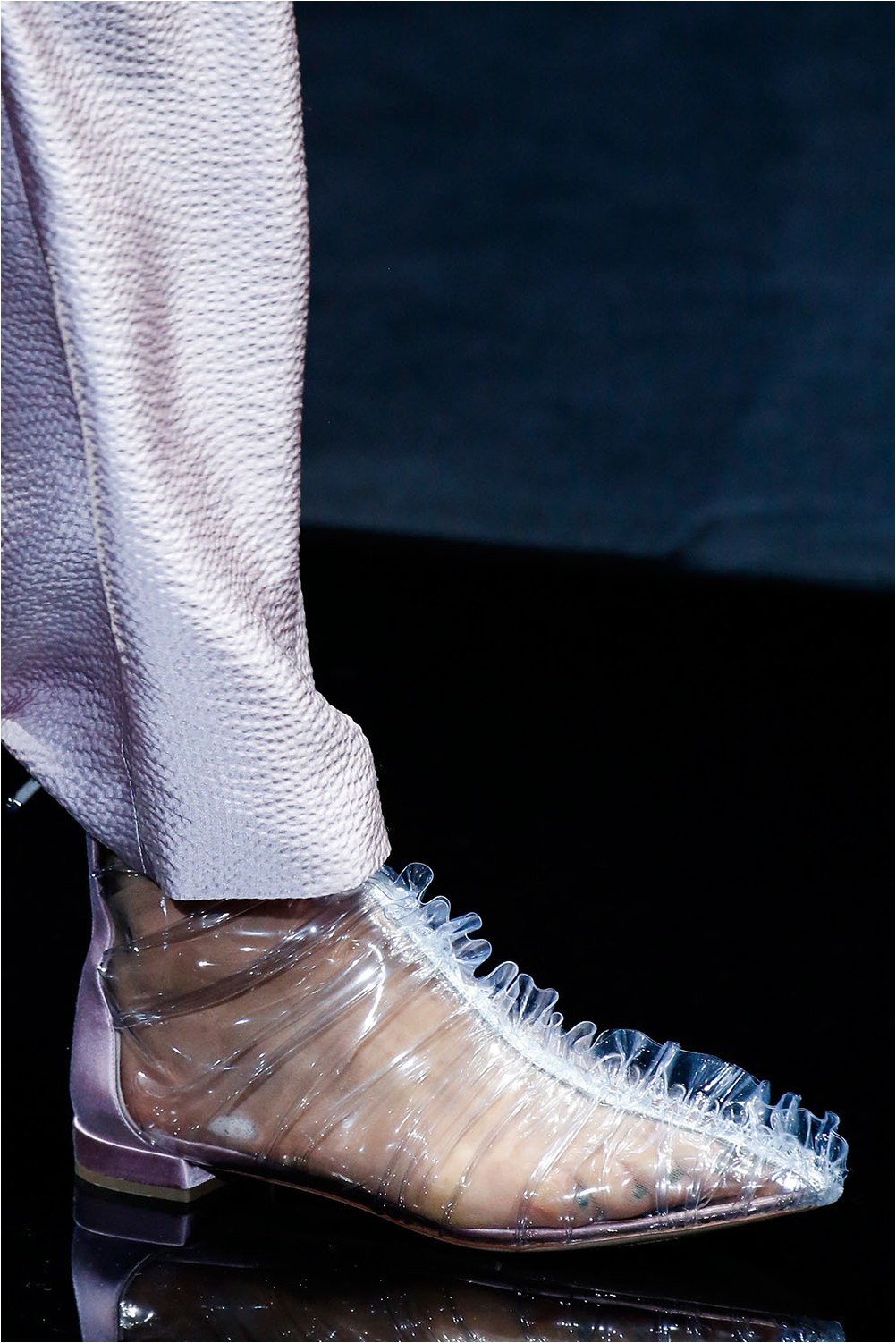 الأحذية الشفافة جورجيو أرماني