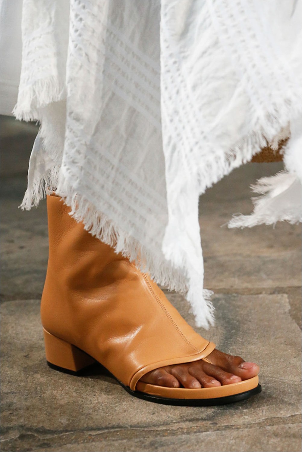 Open heel Loewe