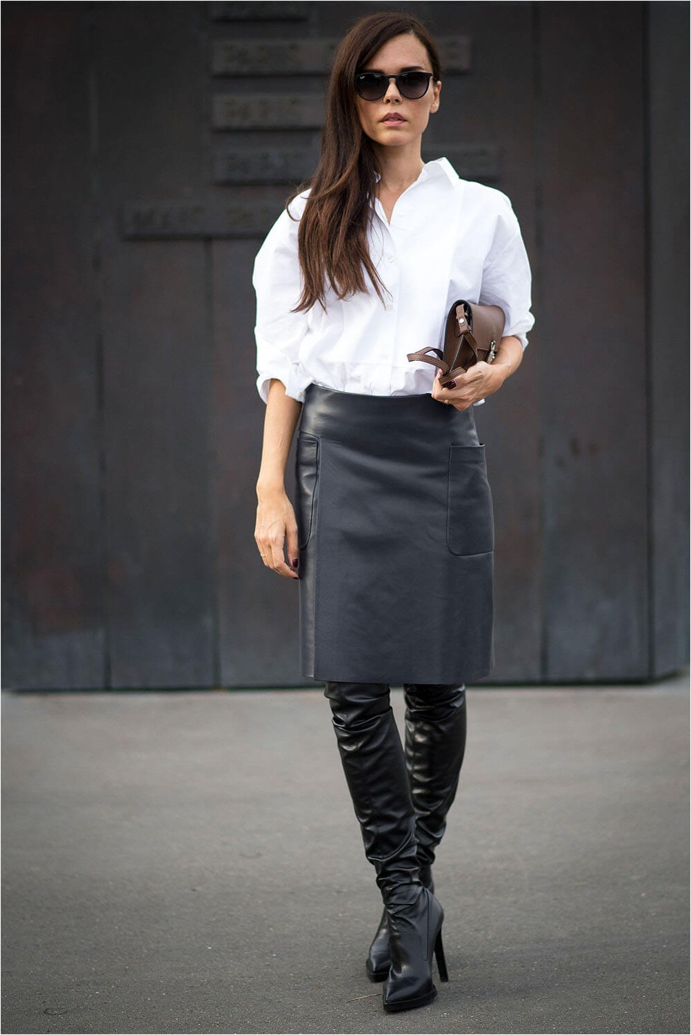 Pencil skirt with boots