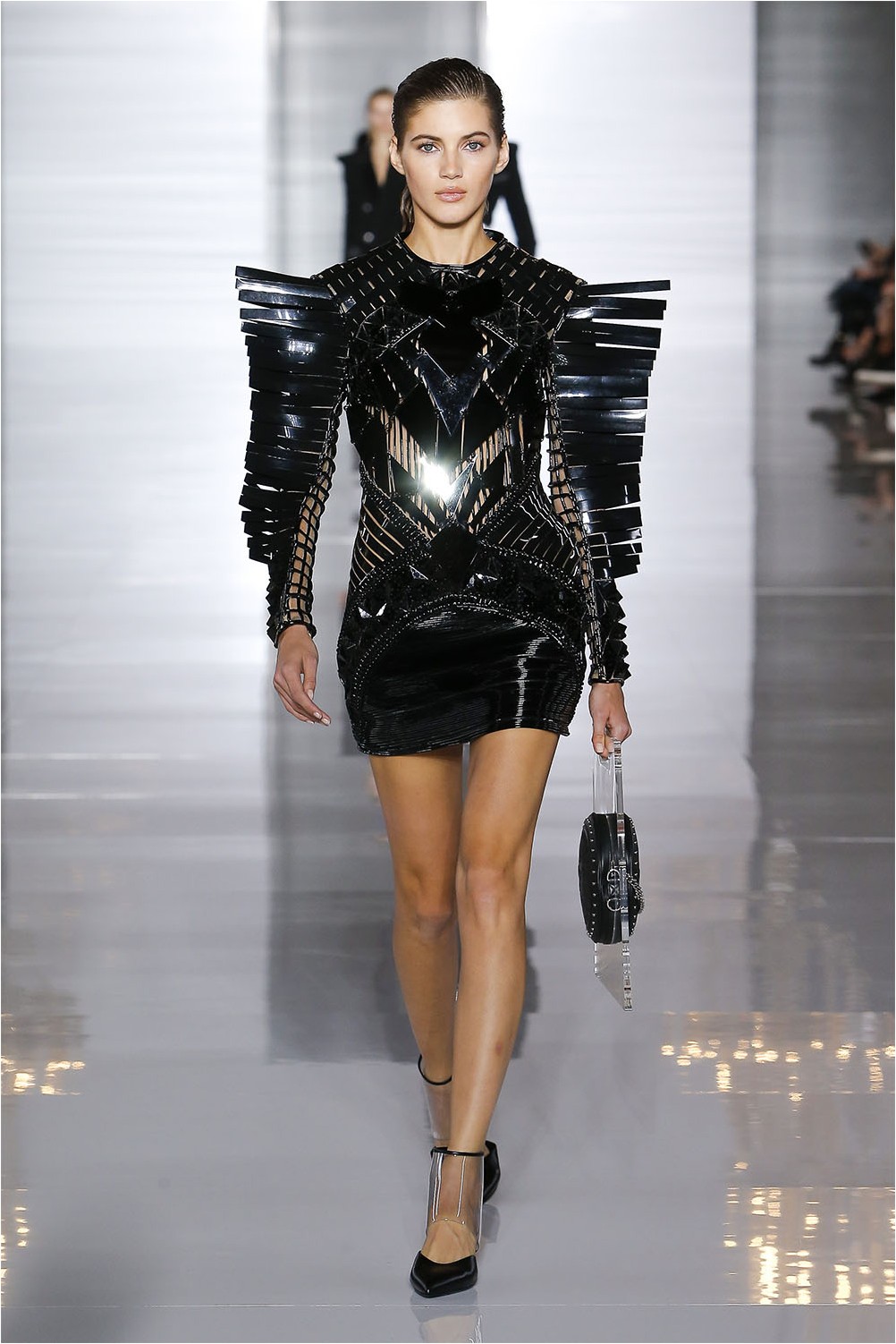 Spalle affilate di Balmain